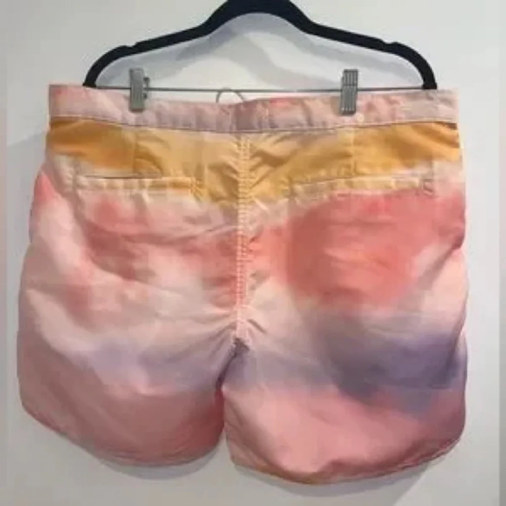 True Religion Tie Dye Board Shorts Men’s Size 36 Pink Yellow Swim Trunks